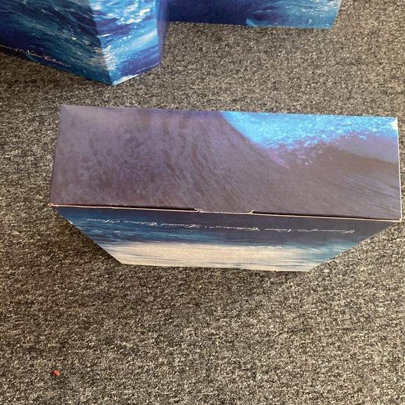 Water Rhapsody Barbie from “Essence of Nature Collection” - 1998 NRFB doll! - Picture 6 of 8